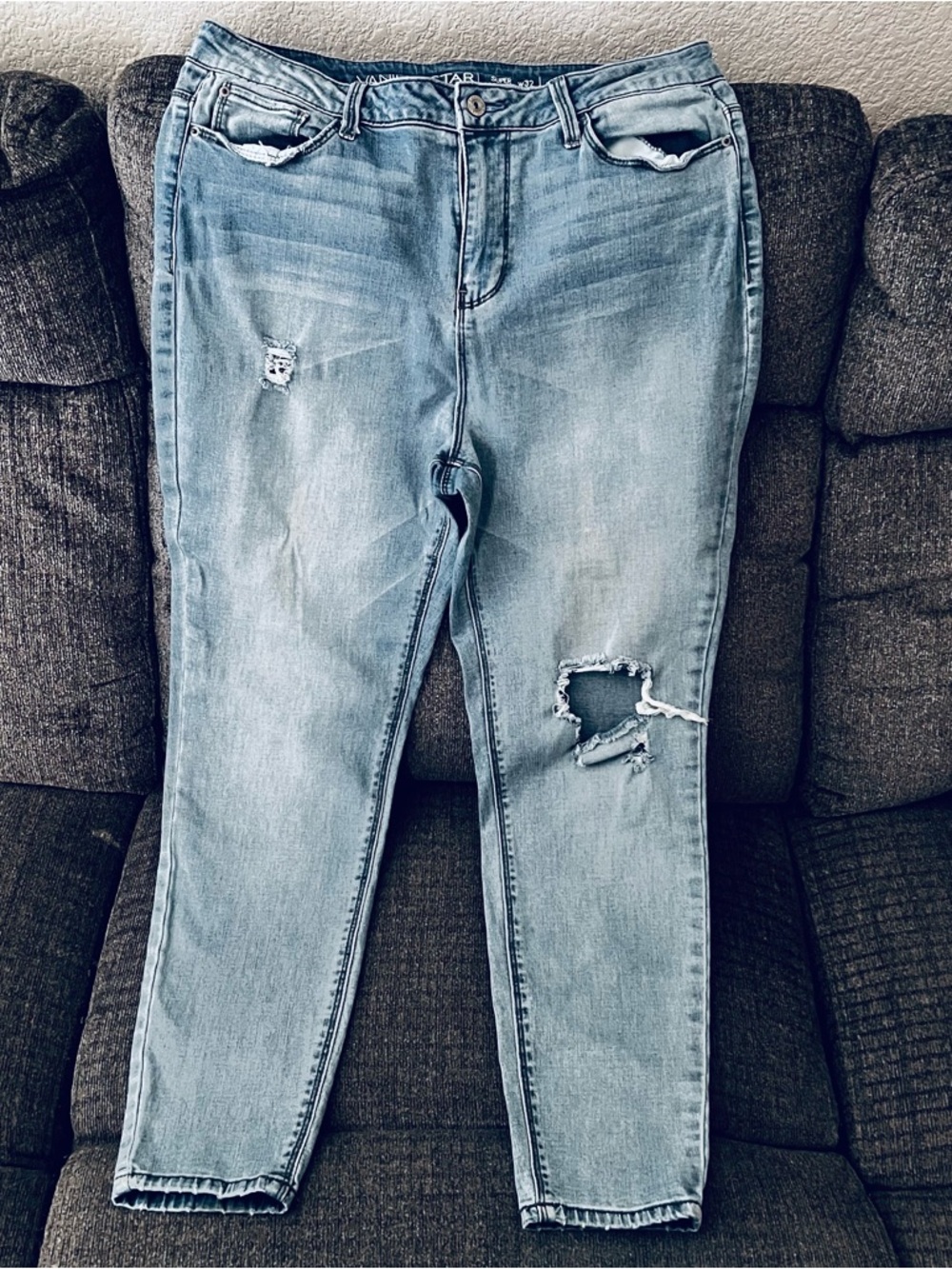 ☮️ Vanilla Star Light Blue Super High Rise Distressed Jeans Jr Size 15